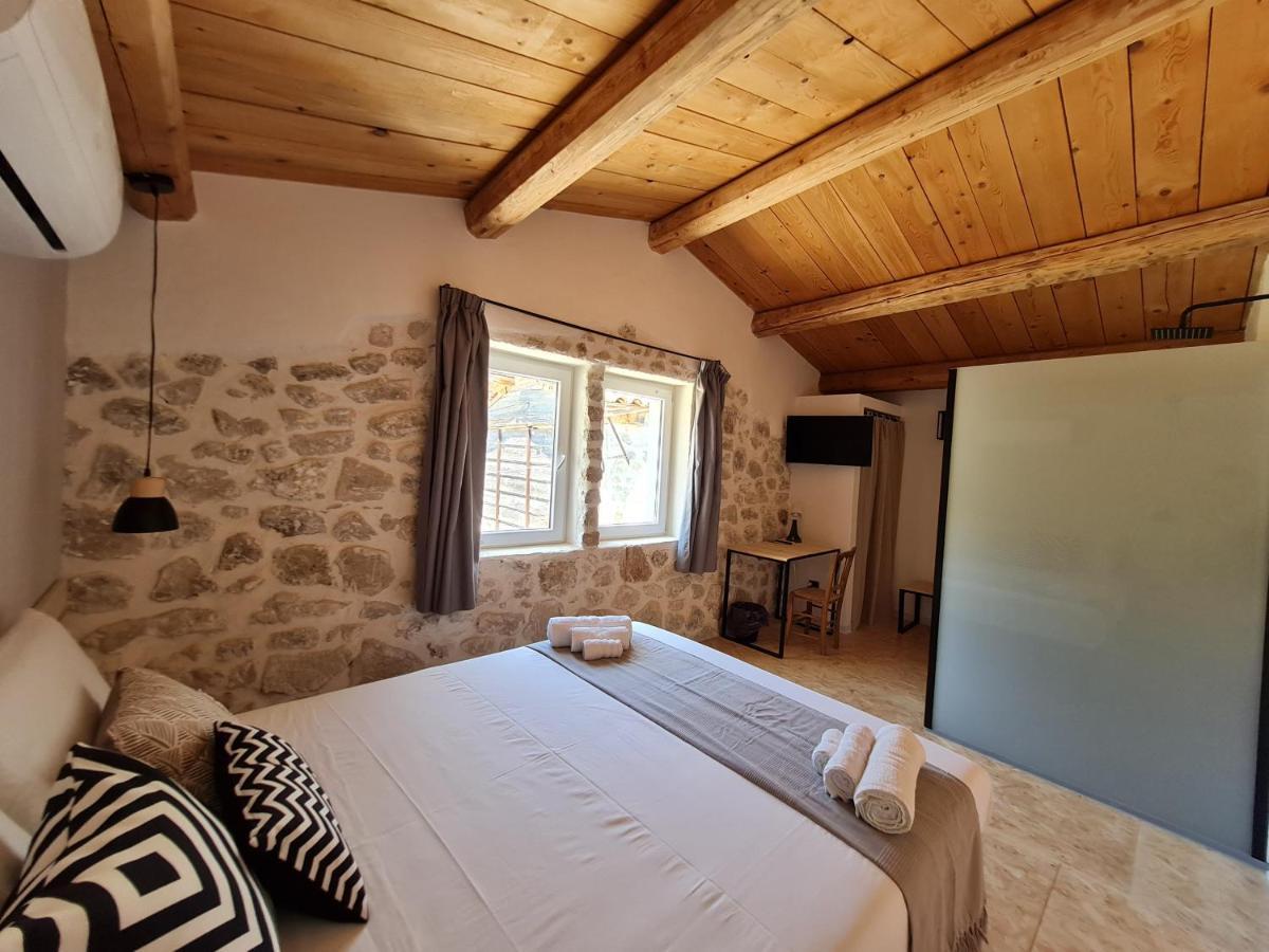 Bed and Breakfast Le Mangiatoie Del Cavaliere Монталлеґро Екстер'єр фото